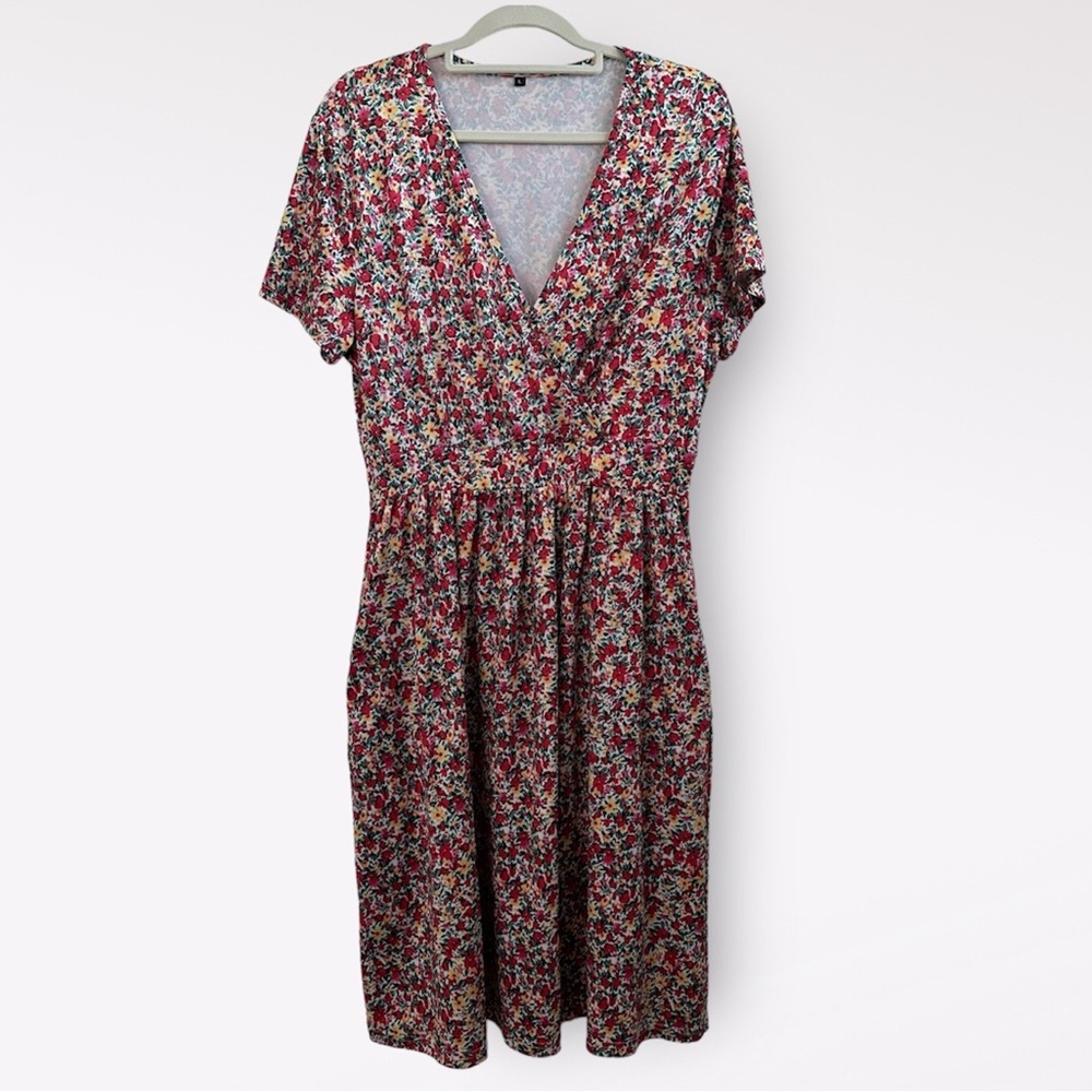 NWOT Boho Floral Short Sleeve Wrap Top Midi Dress with Pockets Red Size Large